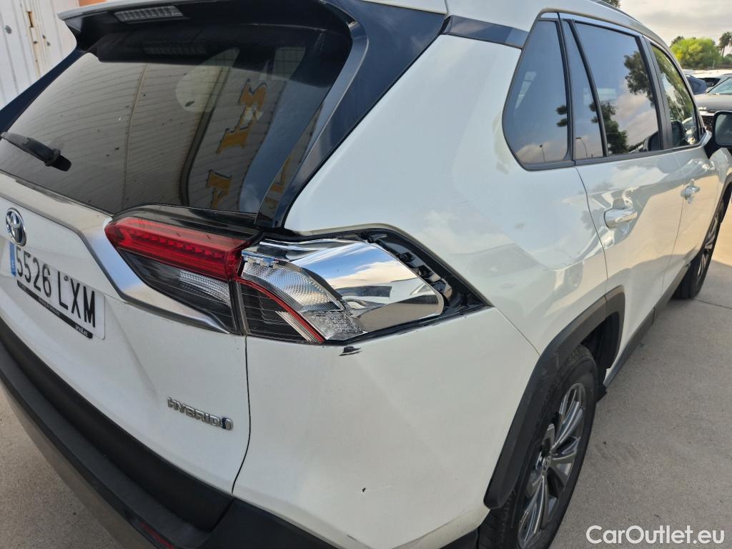  Toyota  RAV4 TOYOTA  / 2018 / 5P / todoterreno 2.5l 220H Advance #5