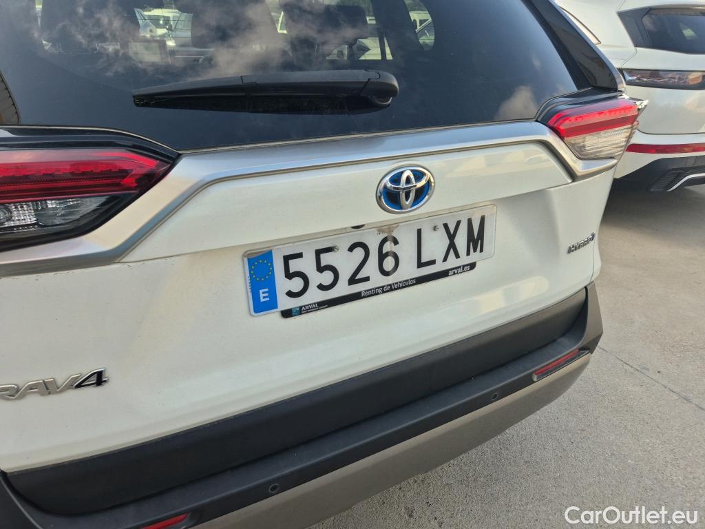  Toyota  RAV4 TOYOTA  / 2018 / 5P / todoterreno 2.5l 220H Advance #20