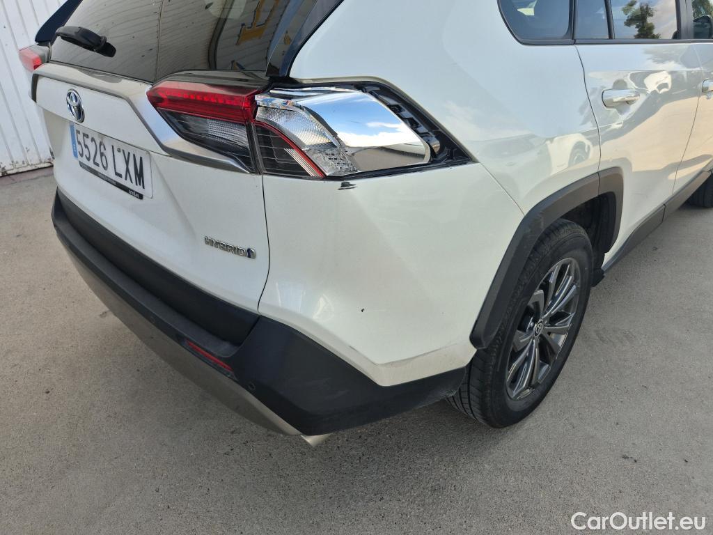 Toyota  RAV4 TOYOTA  / 2018 / 5P / todoterreno 2.5l 220H Advance #15