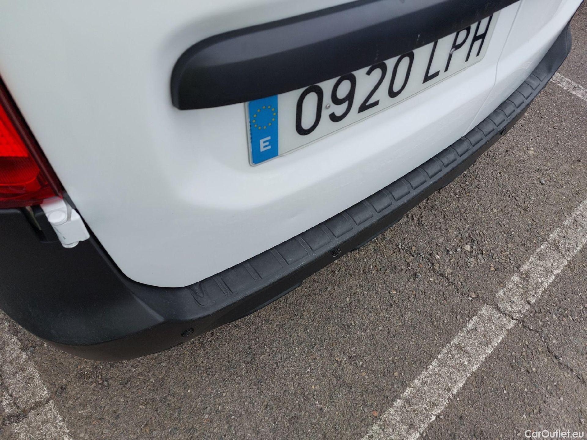  Dacia  Dokker DACIA  / 2013 / 4P / combi Essential Blue dCi 70kW (95CV) N1 #17