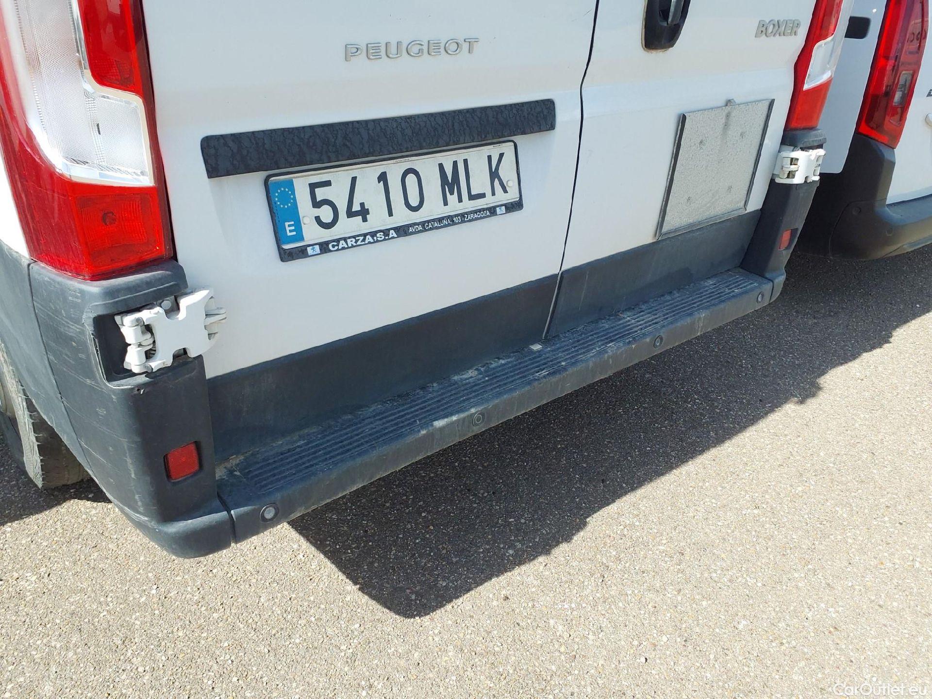  Peugeot  Boxer  Furgón 330 L1H1 BlueHDi 120 Start&Stop 2.2 HDi 120CV MT6 E6d #24