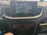  KIA  Cee'd KIA  SW 1.5 T-GDI 160KM 6MT L 5d #16