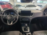  KIA  Cee'd KIA  SW 1.5 T-GDI 160KM 6MT M 5d #17
