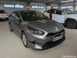  KIA  Cee'd KIA  SW 1.5 T-GDI 160KM 6MT M 5d #19