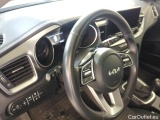  KIA  Cee'd KIA  SW 1.5 T-GDI 160KM 6MT M 5d #27