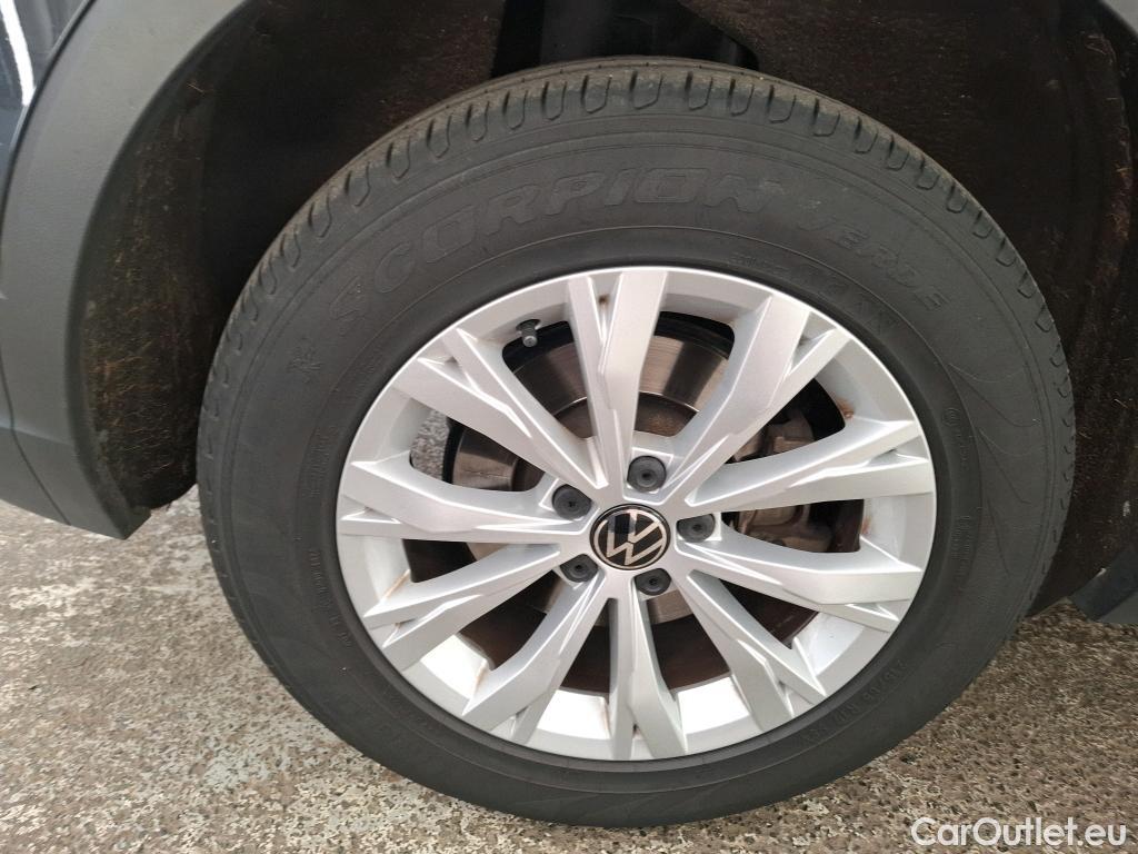  Volkswagen  Tiguan VOLKSWAGEN  / 2020 / 5P / SUV 1.4 eHybrid 245 DSG6 Life Business #10