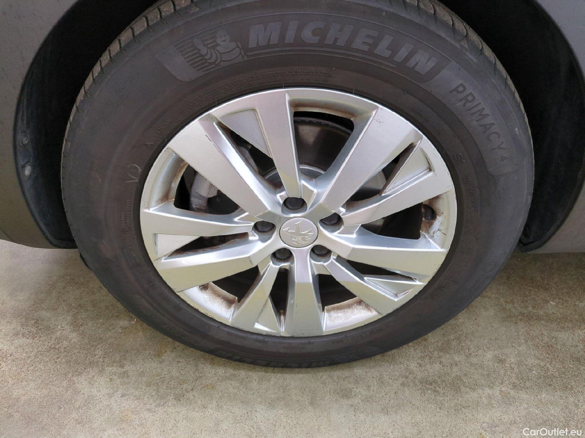  Peugeot  3008  II Active Pack 1.5 HDi 130CV BVA8 E6d #1