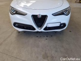  Alfa Romeo   STELVIO ALFA ROMEO / 2017 / 5P / SUV 2.2 TD 190 CV SUPER BUSINESS AT8 Q4 #24