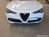  Alfa Romeo   STELVIO ALFA ROMEO / 2017 / 5P / SUV 2.2 TD 190 CV SUPER BUSINESS AT8 Q4 #22