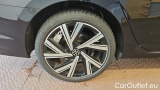  Volkswagen  Golf  2.0 TDI SCR DSG Style Variant #10