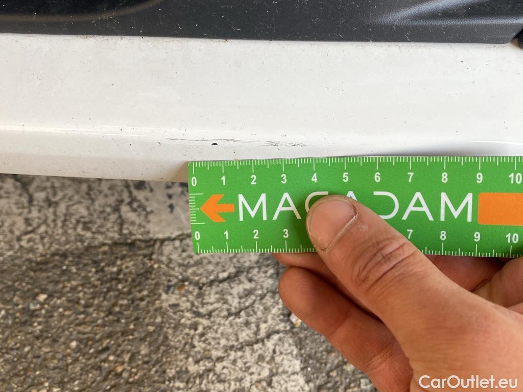  Peugeot  208  Affaire Premium Pack 1.2 80CV BVM5 E6dT #110