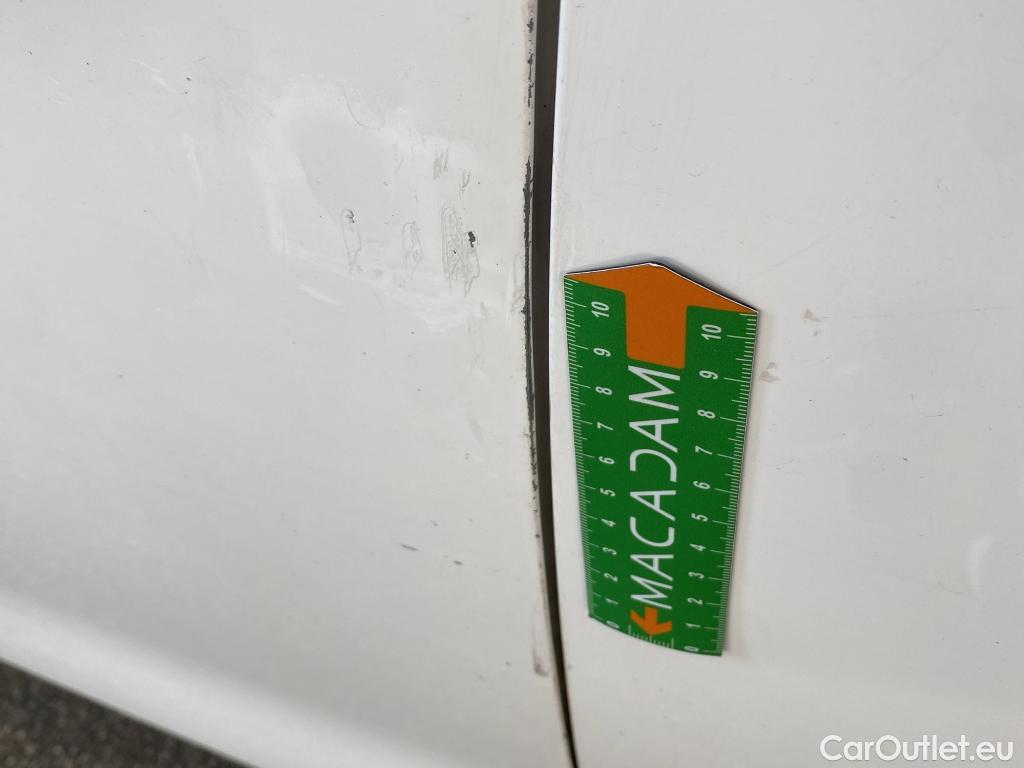  Peugeot  208  Affaire Premium Pack 1.2 80CV BVM5 E6dT #88