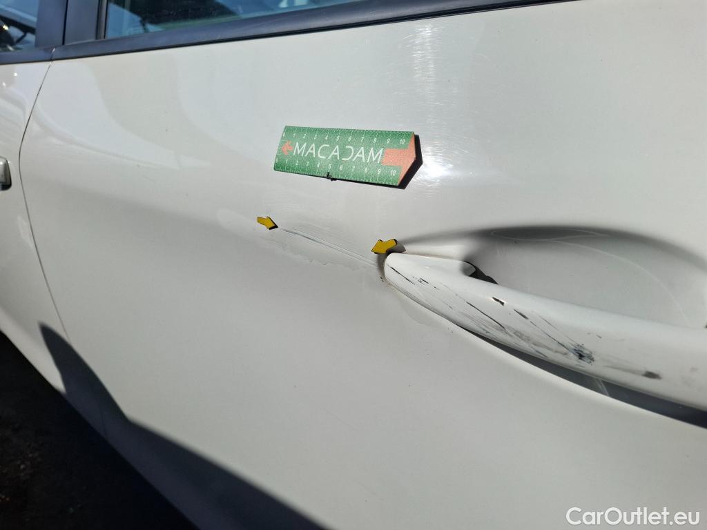  Peugeot  208  Affaire Premium Pack 1.2 80CV BVM5 E6dT #87
