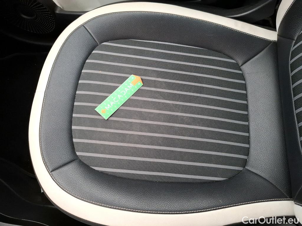  Renault  Twingo RENAULT  / 2019 / 5P / Berline Intens SCe 65 TVU #27