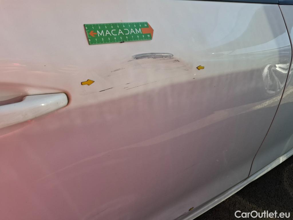  Peugeot  208  Affaire Premium Pack 1.2 80CV BVM5 E6dT #49