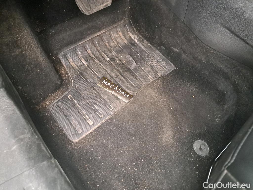  Citroen  C4 CITROEN  X / 2022 / 4P / Berline PureTech 130 S&S EAT8 Feel Pack #5