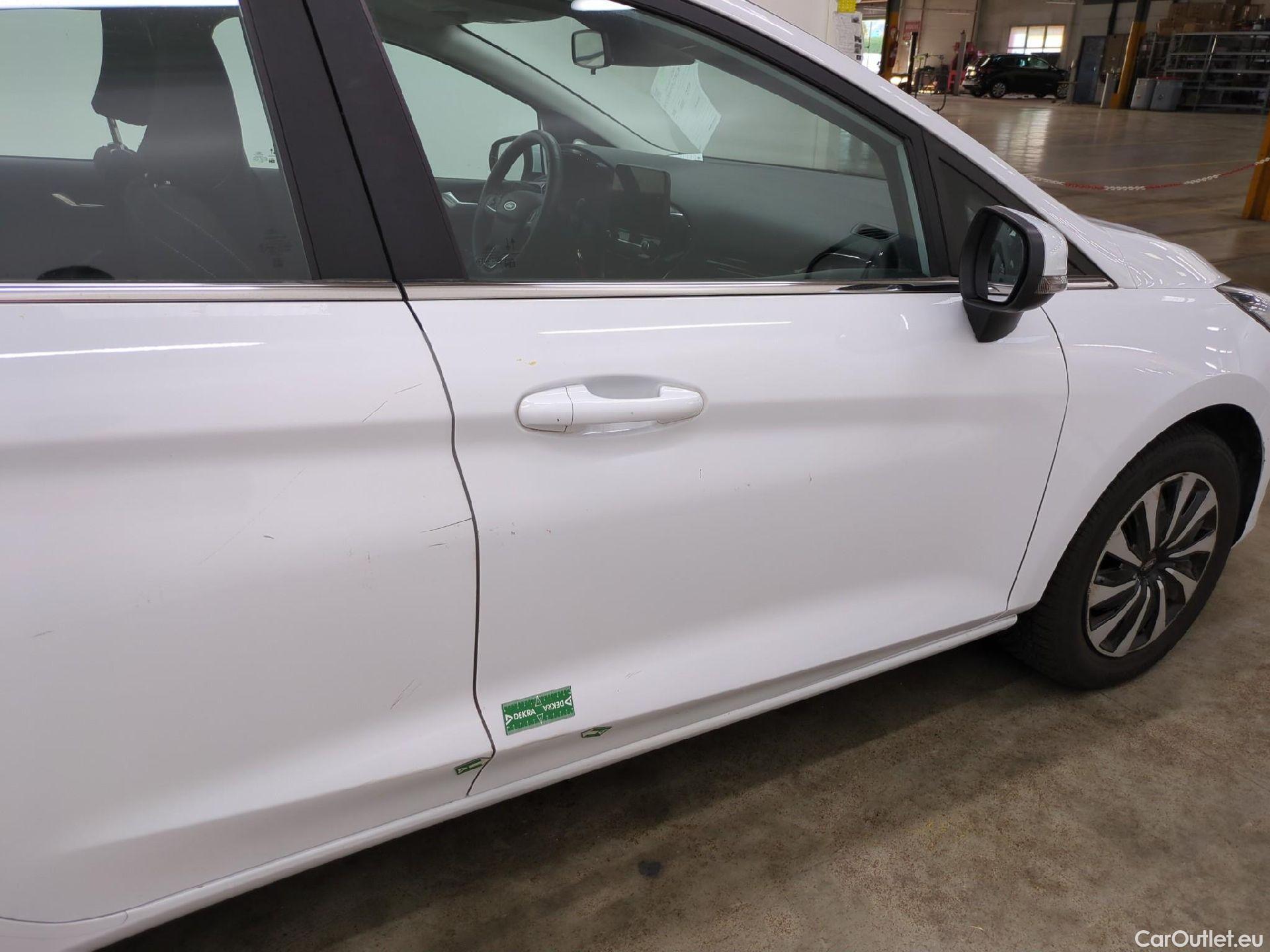  Ford  Fiesta  Titanium 1.0 EcoBoost #48