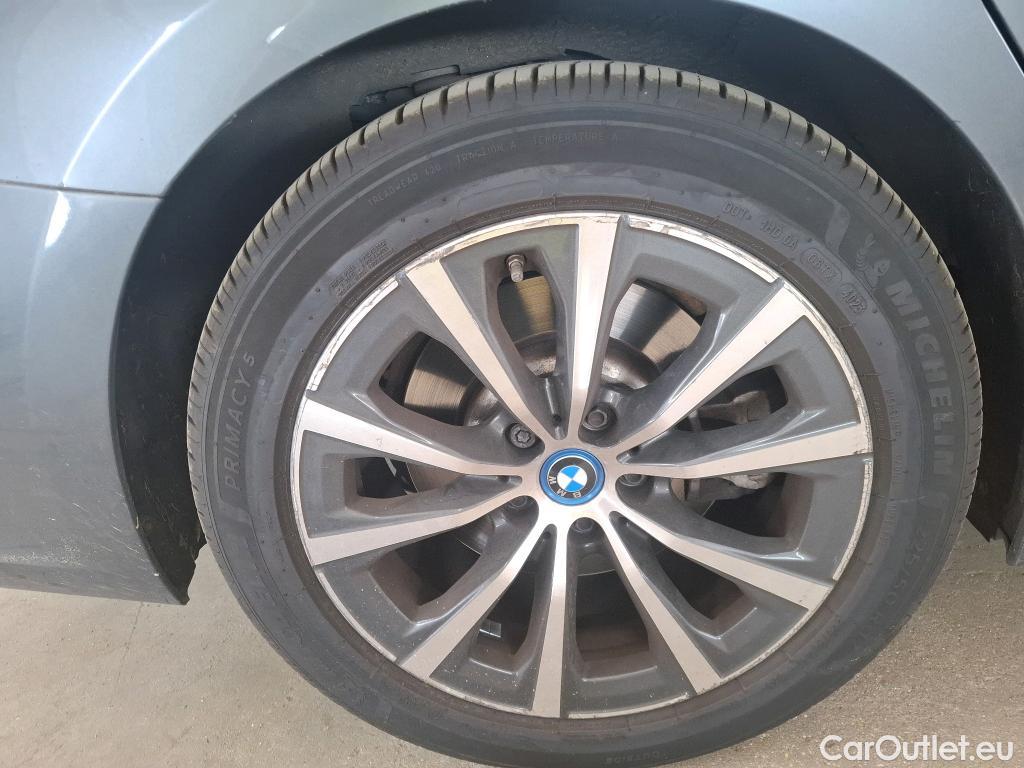 Bmw  Serie 3 BMW Série 3 Touring / 2019 / 5P / Break 320e 204ch Business Design BVA8 Hybride #27