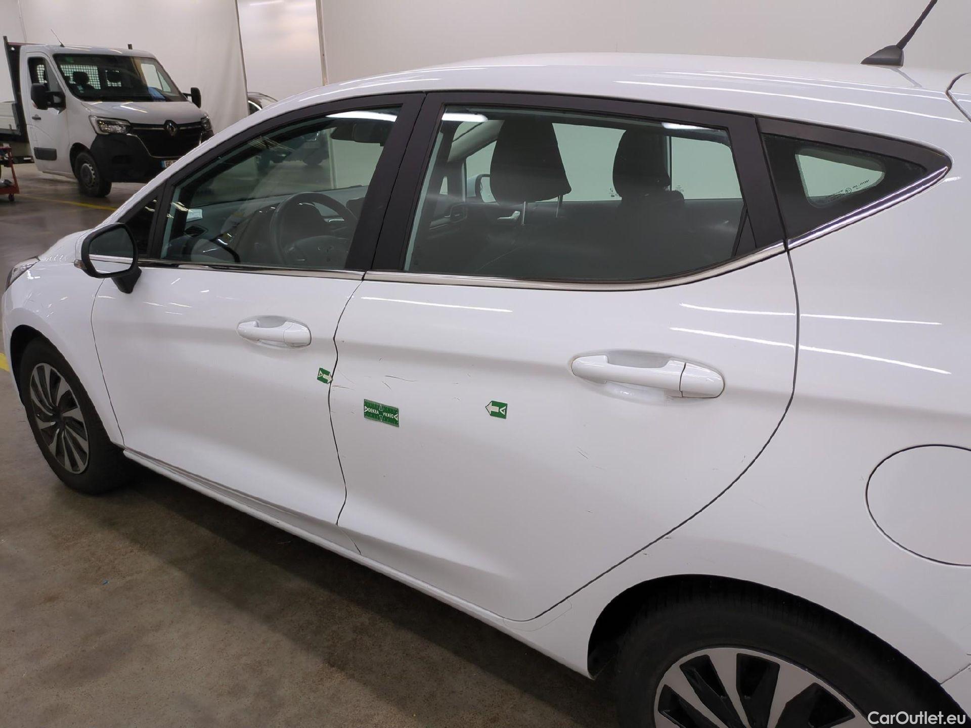  Ford  Fiesta  Titanium 1.0 EcoBoost #28