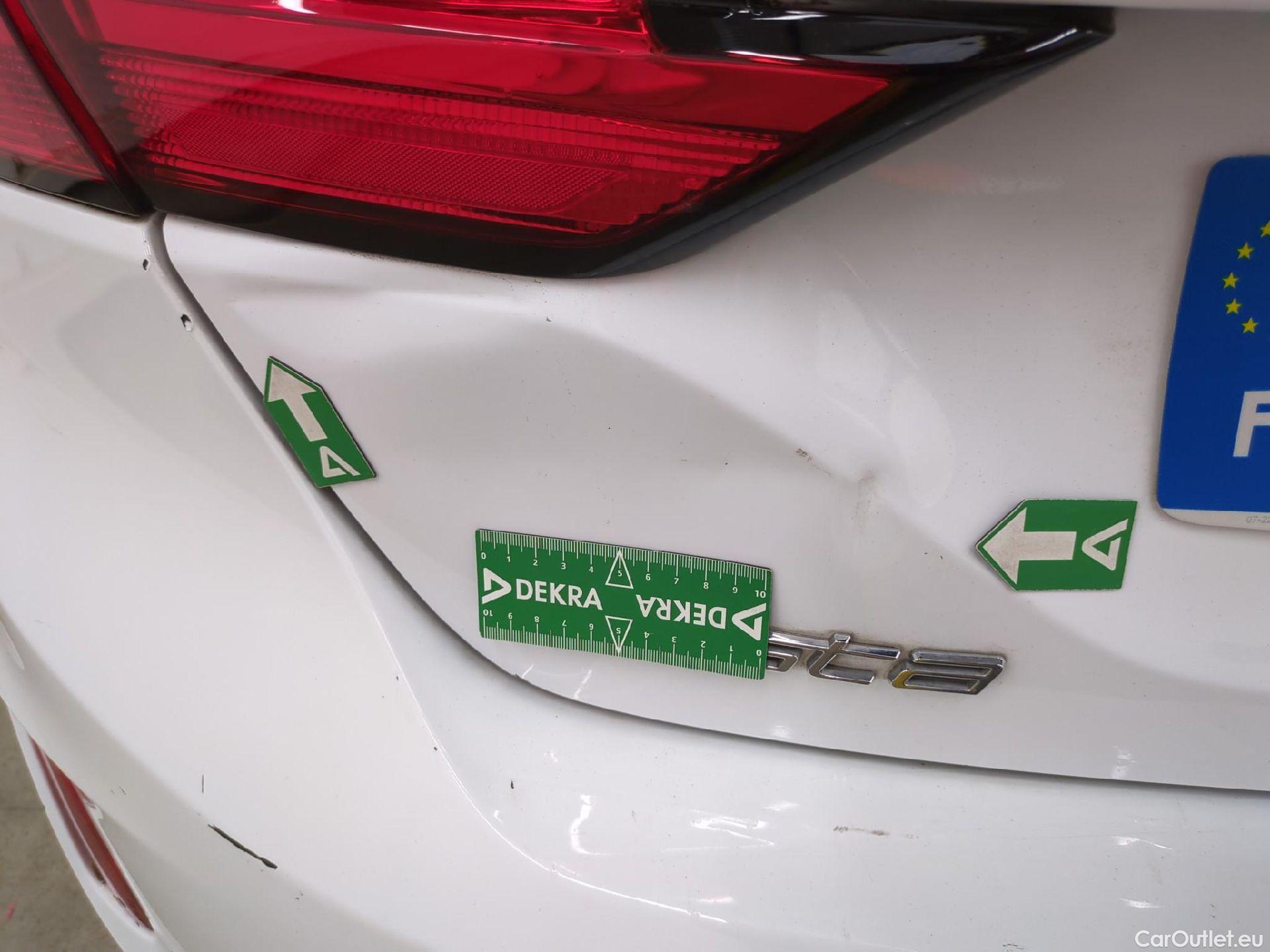  Ford  Fiesta  Titanium 1.0 EcoBoost #38