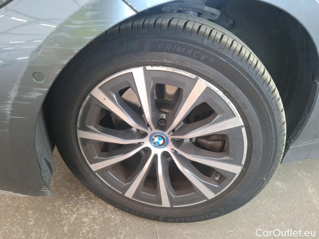  Bmw  Serie 3 BMW Série 3 Touring / 2019 / 5P / Break 320e 204ch Business Design BVA8 Hybride #32
