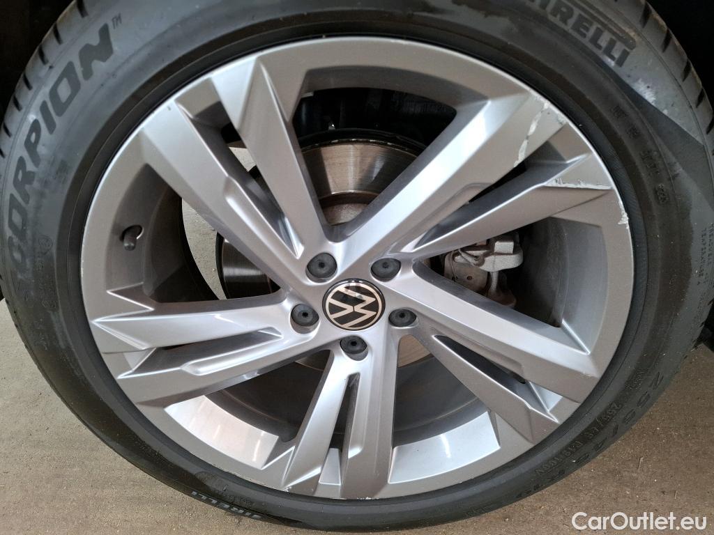  Volkswagen  Tiguan VOLKSWAGEN  / 2020 / 5P / SUV 1.4 eHybrid 245 DSG6 R-Line #16