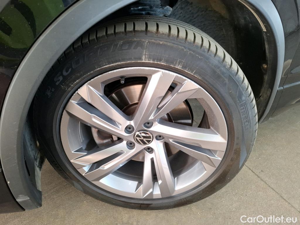 Volkswagen  Tiguan VOLKSWAGEN  / 2020 / 5P / SUV 1.4 eHybrid 245 DSG6 R-Line #1