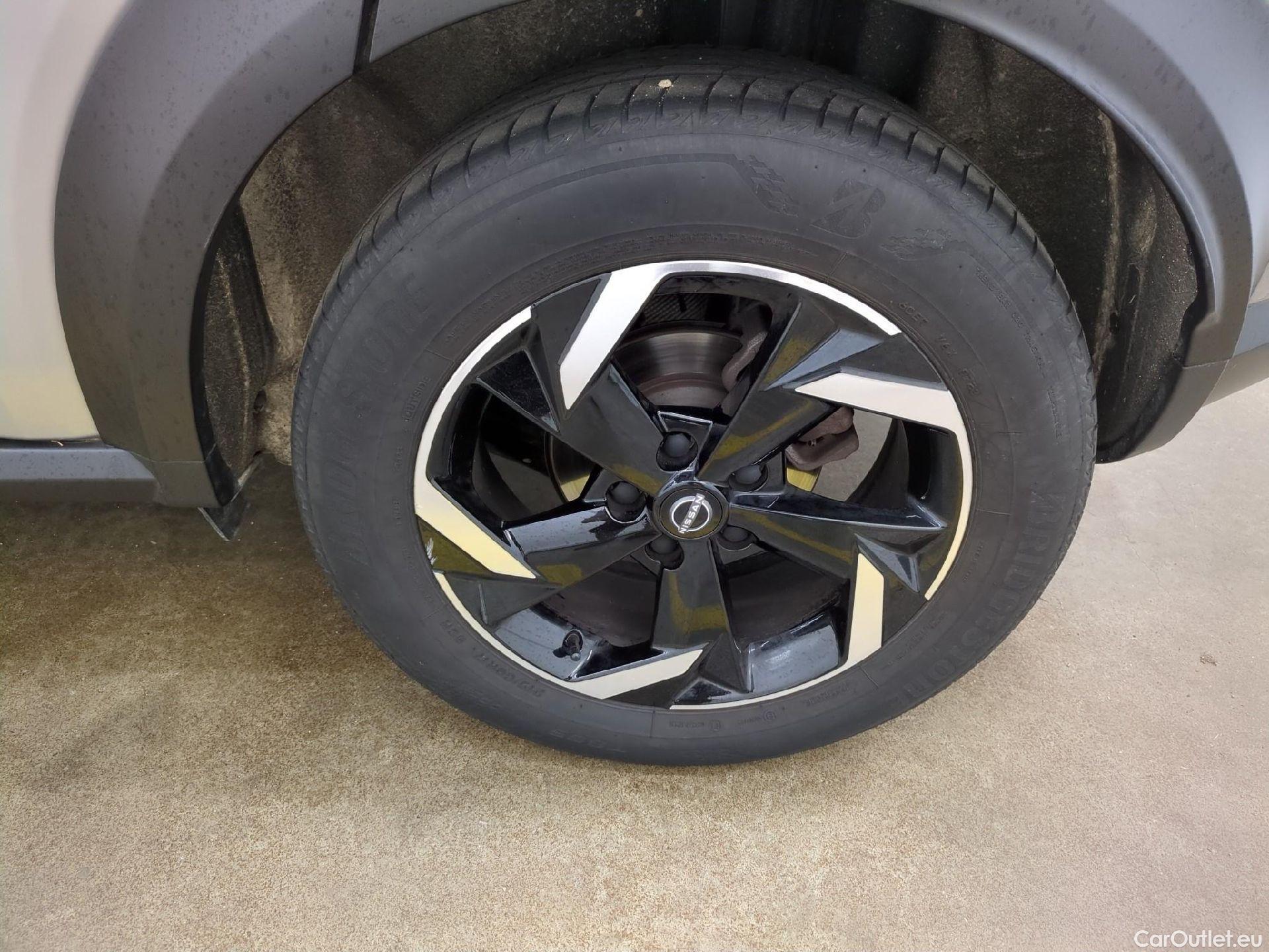  Nissan  Juke NISSAN  / 2019 / 5P / Crossover Hybrid 143 Business+ #3