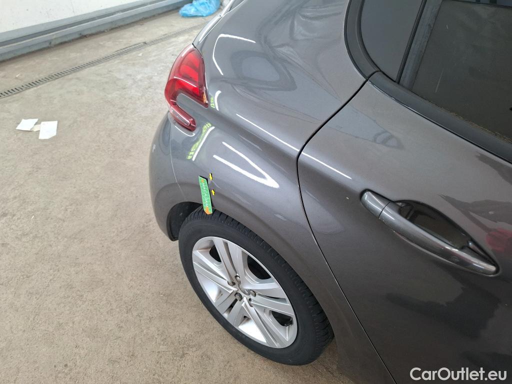  Peugeot  208  Signature 1.2 PureTech 80CV BVM5 E6dT #26