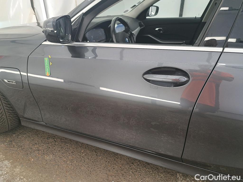  Bmw  Serie 3 BMW Série 3 Touring / 2019 / 5P / Break 320e 204ch Business Design BVA8 Hybride #15