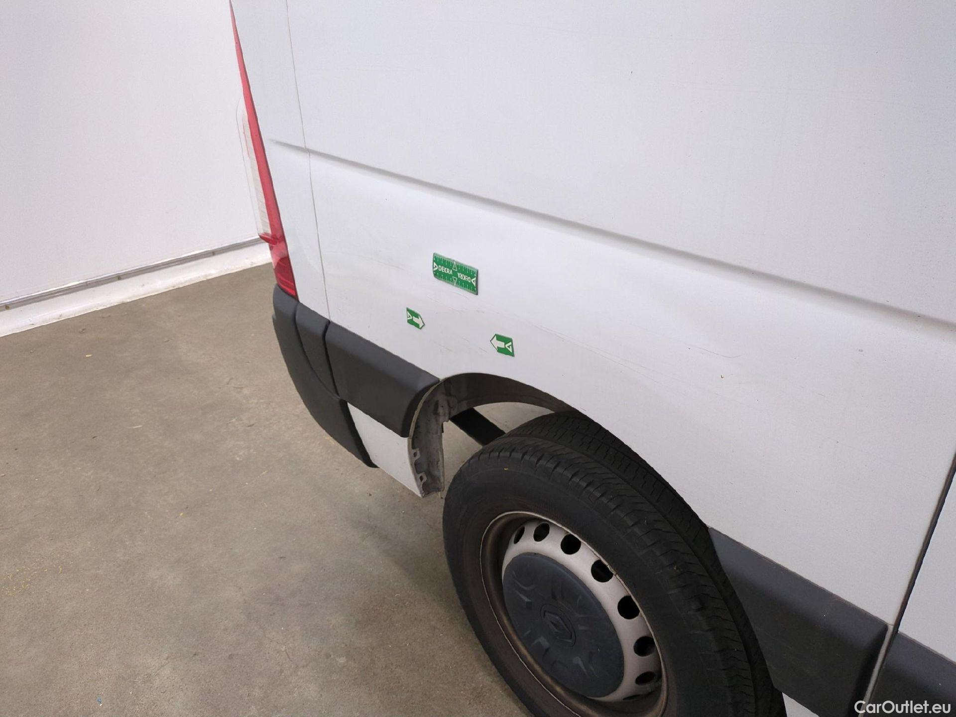  Renault  Master RENAULT  / 2019 / 4P / Fourgon tôlé FG Tr CF F3300 L1H1 Blue dCi 135 #41