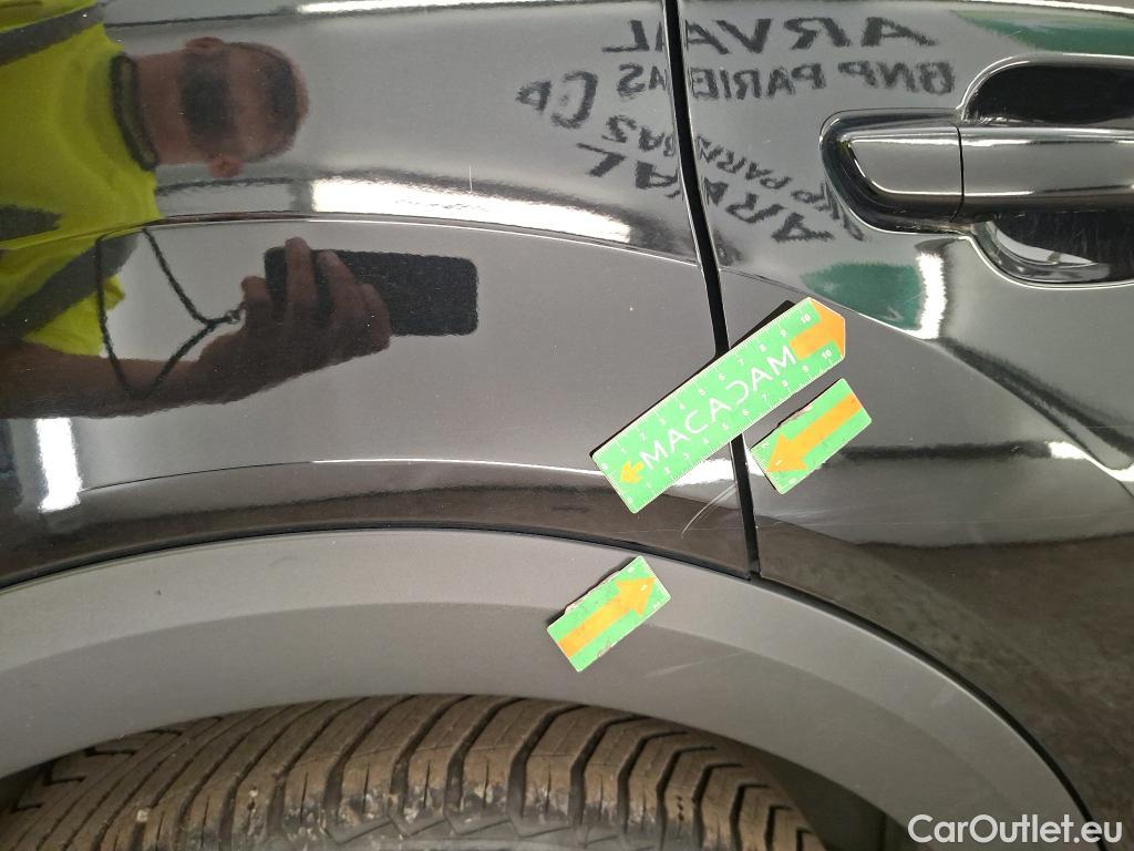  Citroen  C4 CITROEN  X / 2022 / 4P / Berline PureTech 130 S&S EAT8 Feel Pack #22