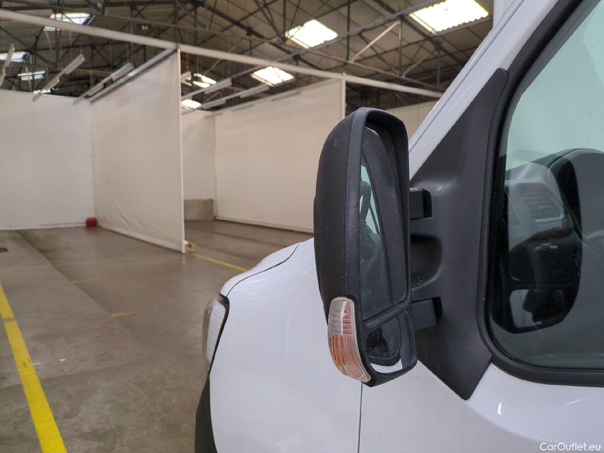  Renault  Master RENAULT  / 2019 / 4P / Fourgon tôlé FG Tr CF F3300 L1H1 Blue dCi 135 #37