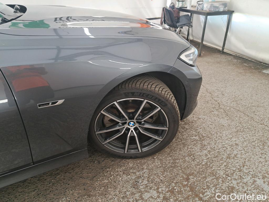 Bmw  Serie 3 BMW Série 3 Touring / 2019 / 5P / Break 320e 204ch Business Design BVA8 Hybride #10
