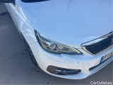  Peugeot  308 PEUGEOT  / 2017 / 5P / berlina con portón 5p Style BlueHDi 130 S&S #16