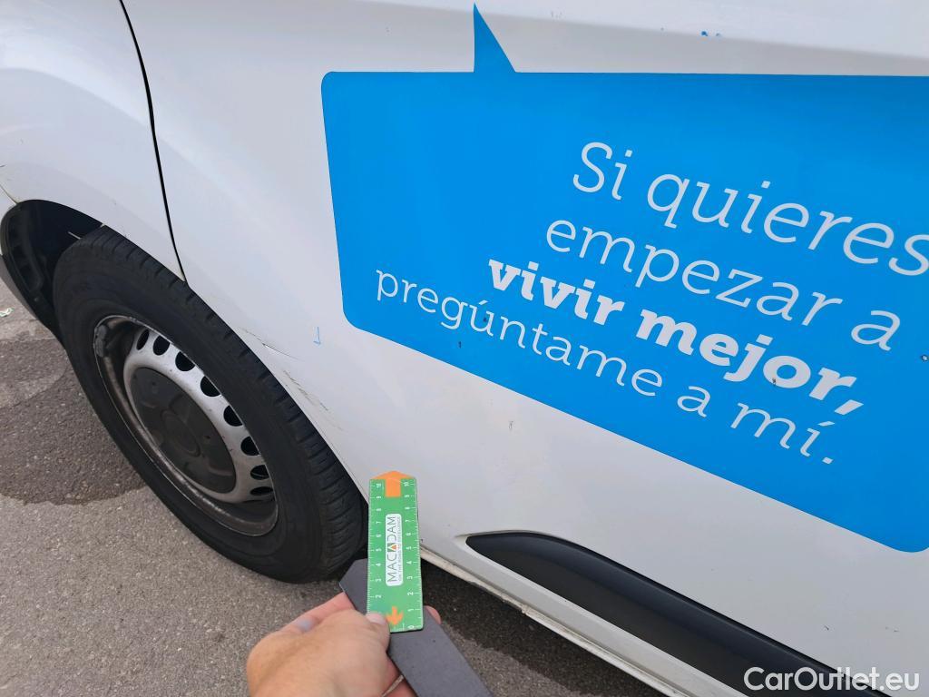  Ford  Transit FORD  Custom / 2012 / 4P / furgón Van 2.0 TDCI 96kW 320 L1 MHEV Ambiente #37