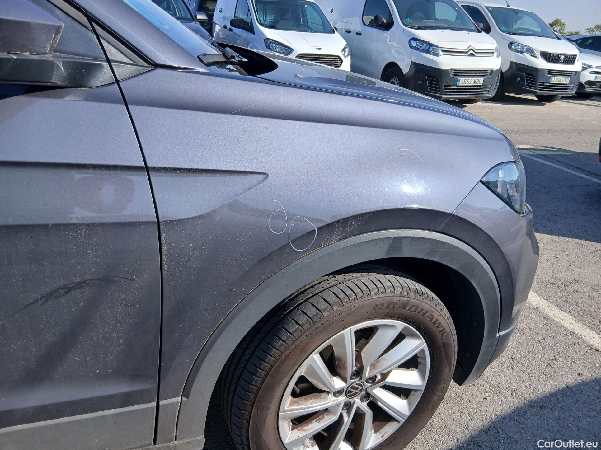  Volkswagen  T-CROSS VOLKSWAGEN  / 2018 / 5P / todoterreno Advance 1.0 TSI 70kW (95CV) (AC2) #31