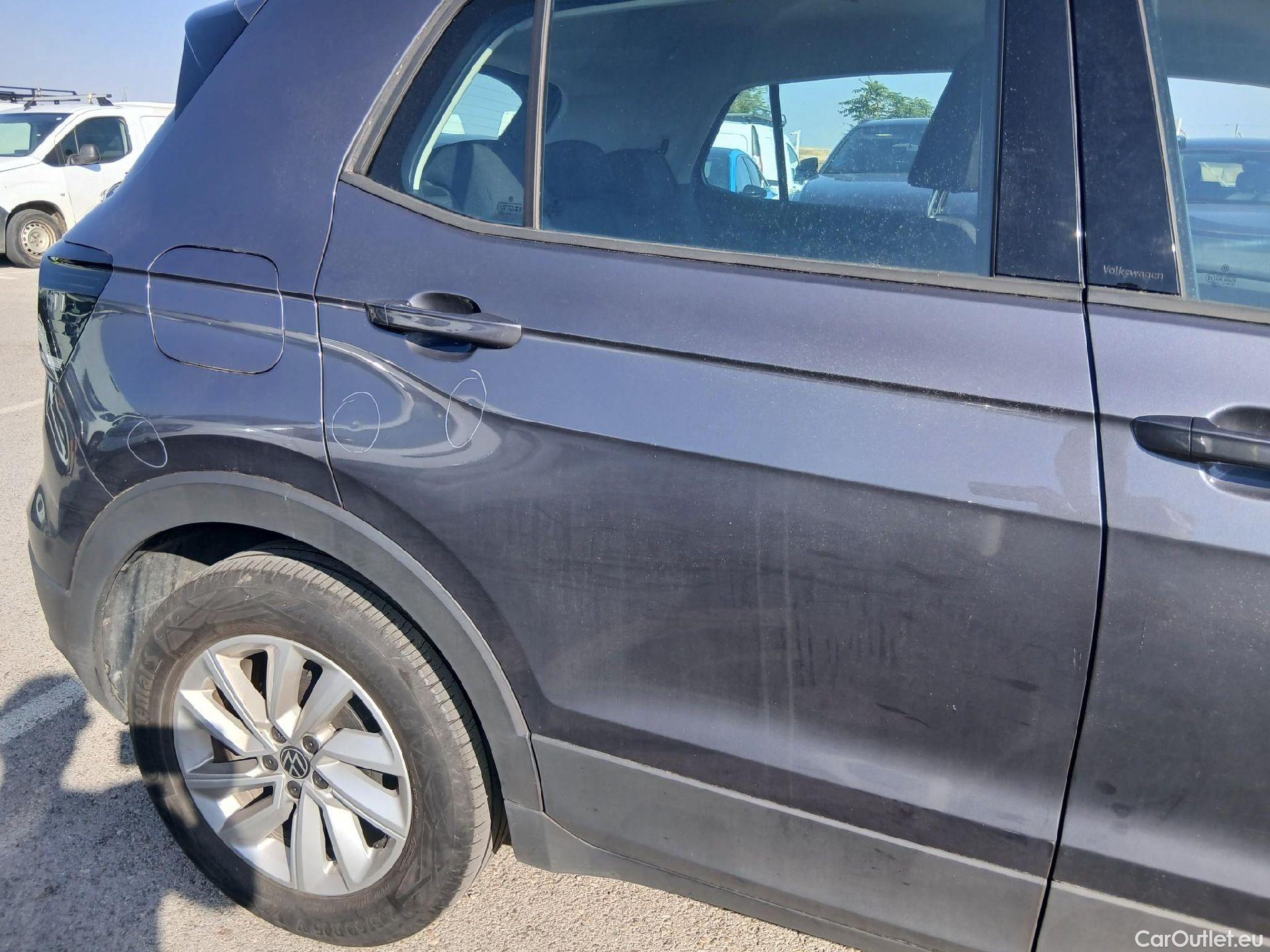  Volkswagen  T-CROSS VOLKSWAGEN  / 2018 / 5P / todoterreno Advance 1.0 TSI 70kW (95CV) (AC2) #27