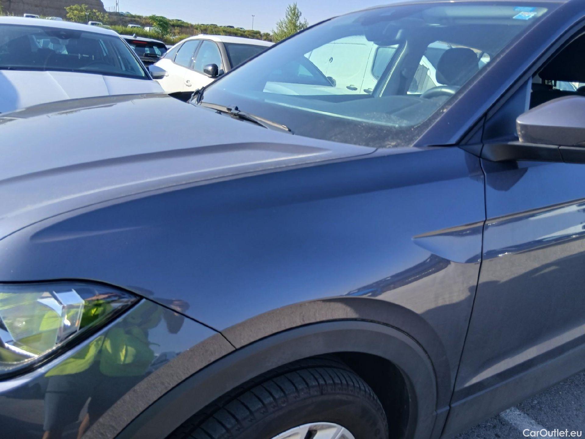  Volkswagen  T-CROSS VOLKSWAGEN  / 2018 / 5P / todoterreno Advance 1.0 TSI 70kW (95CV) (AC2) #9