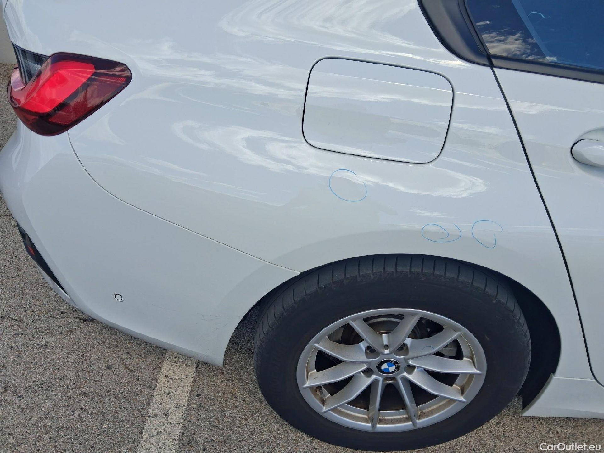  Bmw  Serie 3 BMW  / 2018 / 4P / sedán 318d Auto. #15