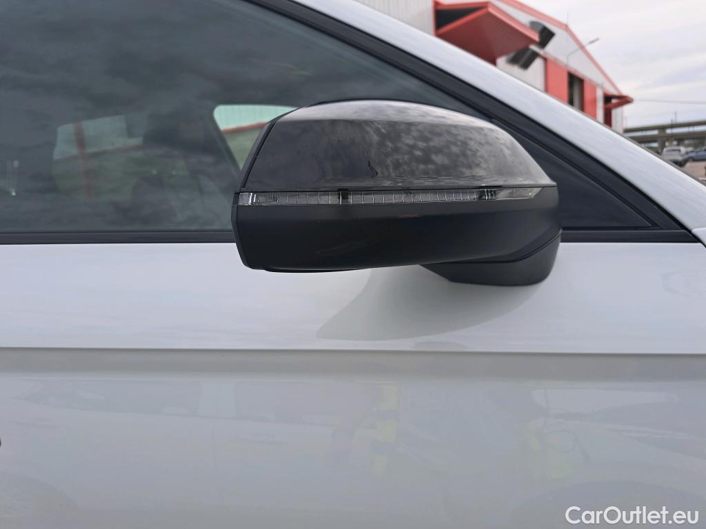  Audi  Q5 AUDI  / 2016 / 5P / todoterreno Black line 40 TDI 150kW quattro S tronic #67