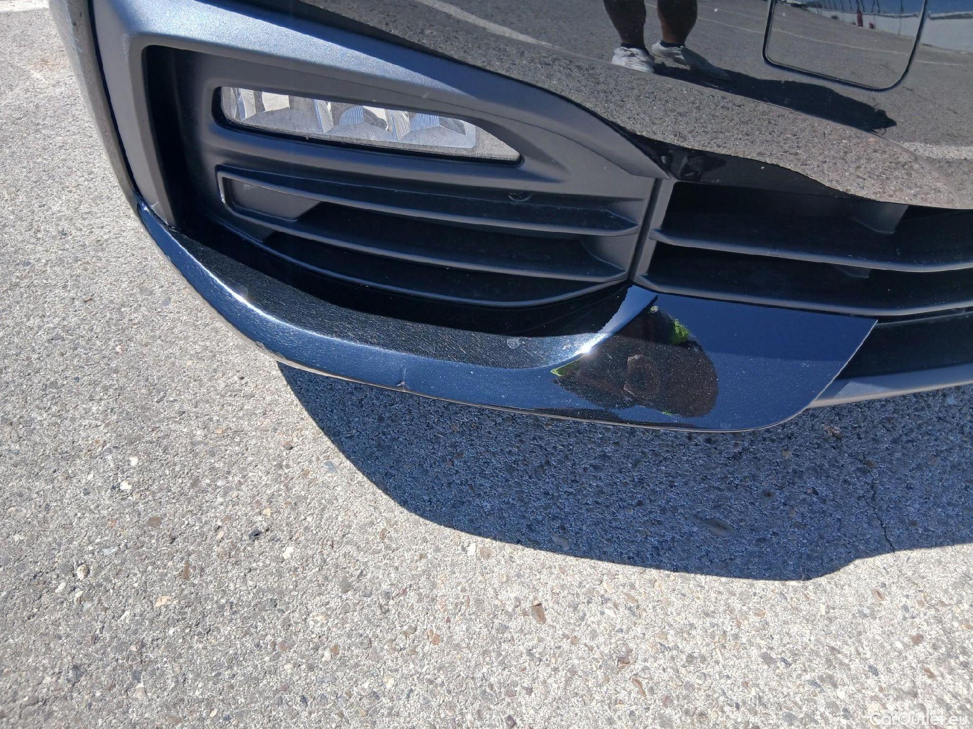  Bmw  Serie 1 BMW  / 2019 / 5P / berlina con portón 118d #8