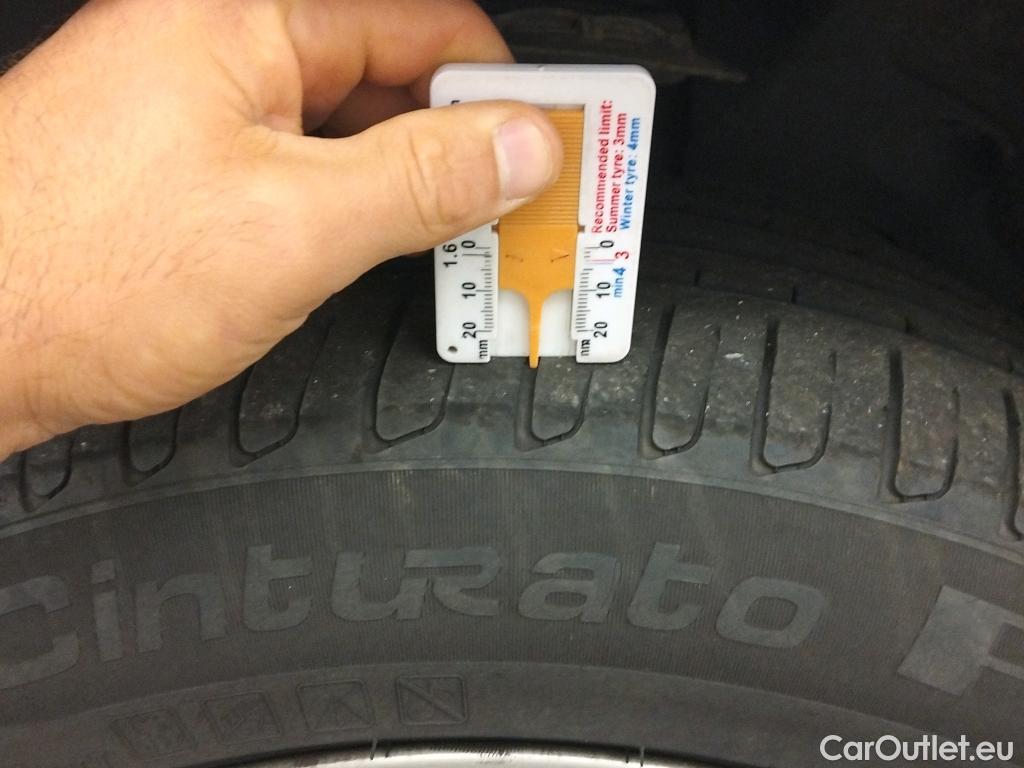  Bmw  X1 BMW  / 2019 / 5P / todoterreno sDrive18d #18