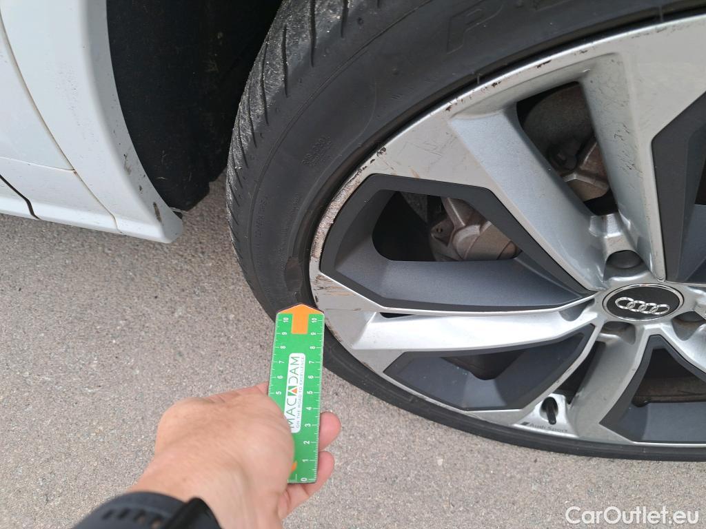  Audi  Q5 AUDI  / 2016 / 5P / todoterreno Black line 40 TDI 150kW quattro S tronic #70