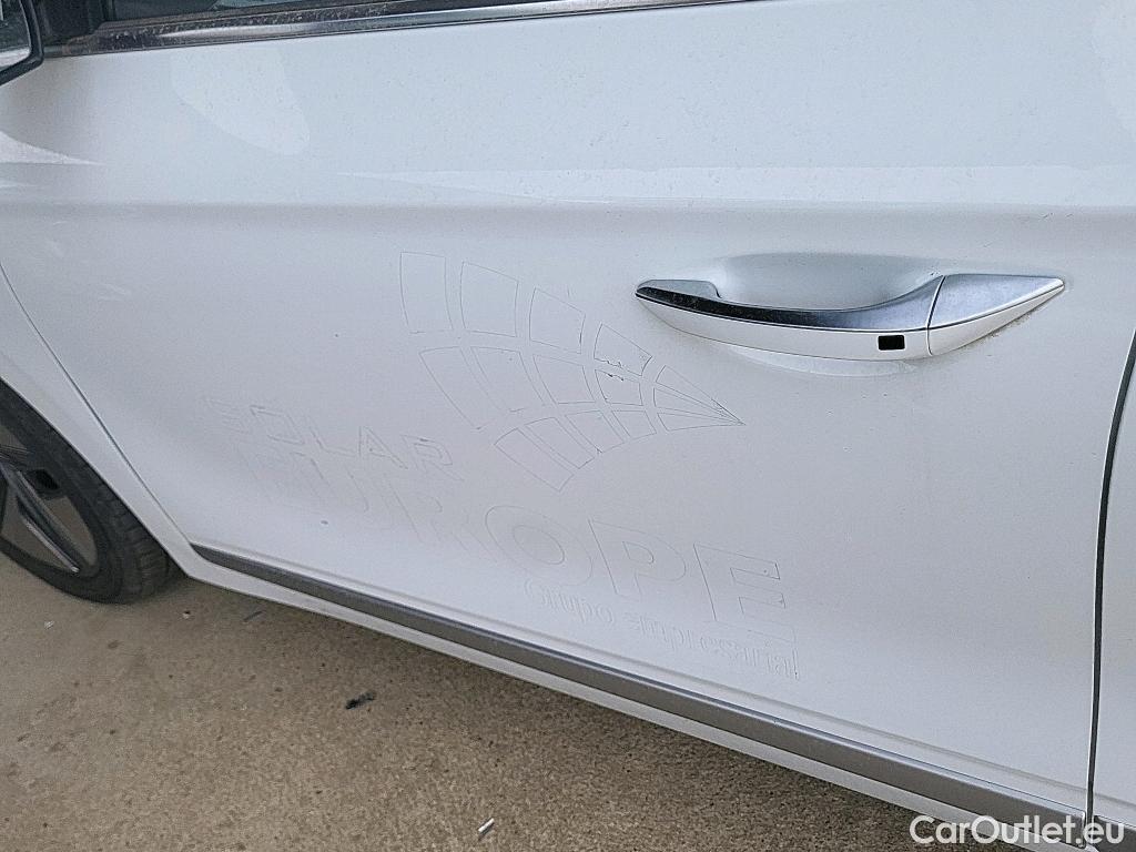  Hyundai   Ioniq HYUNDAI / 2019 / 5P / berlina con portón 1.6 GDI HEV Tecno DCT #13