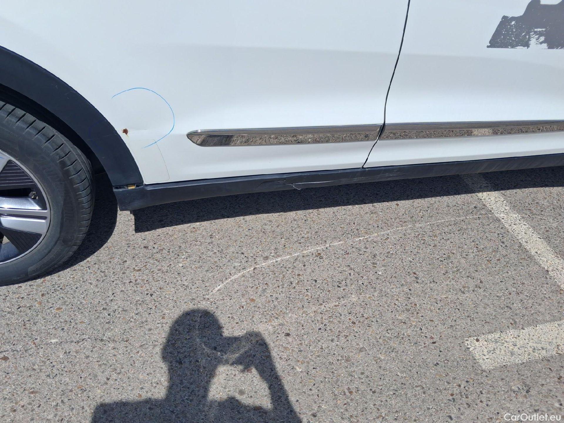  KIA  Niro KIA  / 2019 / 5P / crossover 1.6 GDi PHEV 104kW (141CV) Drive #38