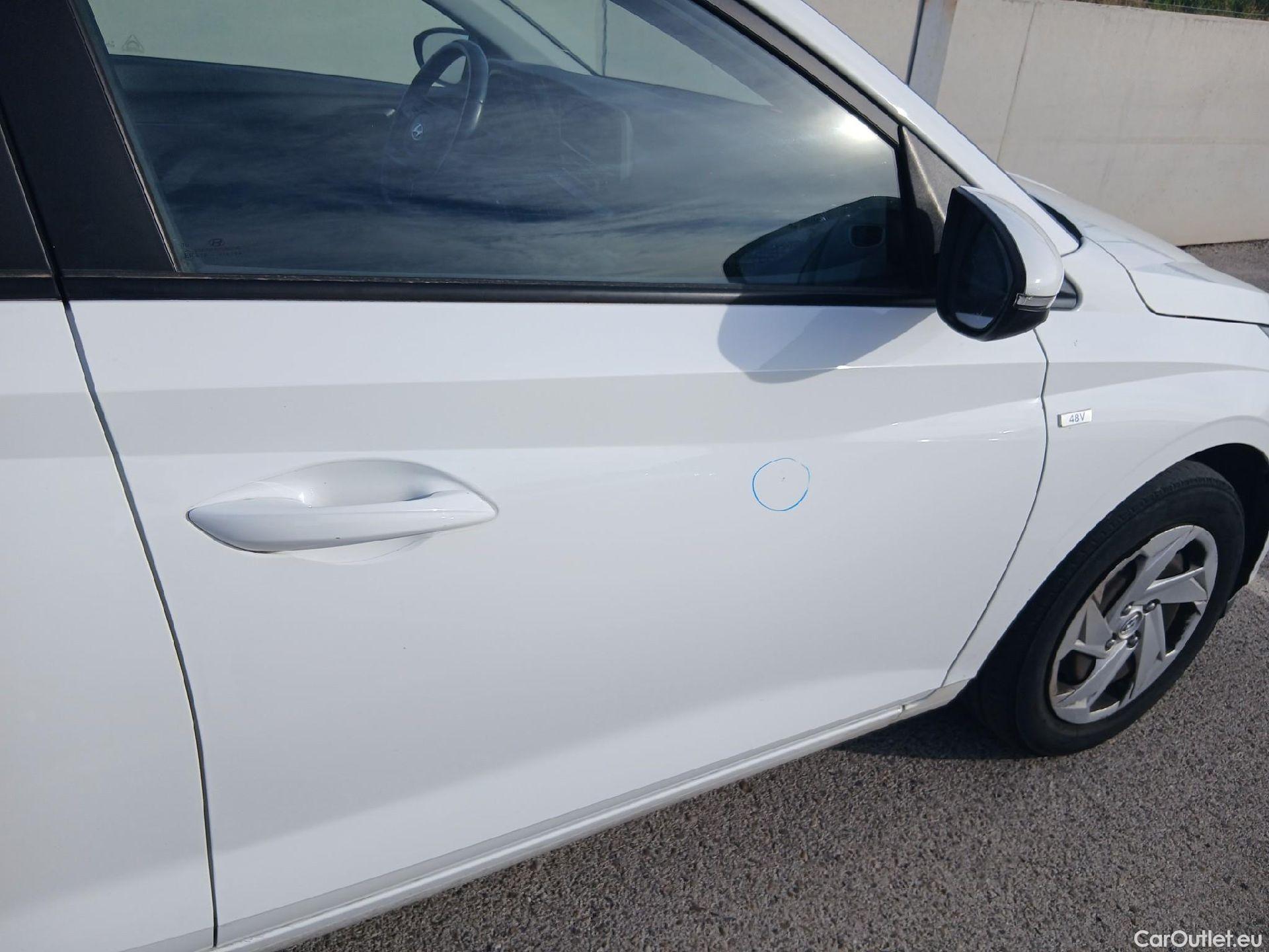  Hyundai  i20 HYUNDAI  / 2020 / 5P / berlina con portón 1.0 TGDI 74kW (100CV) 48V Essence #26