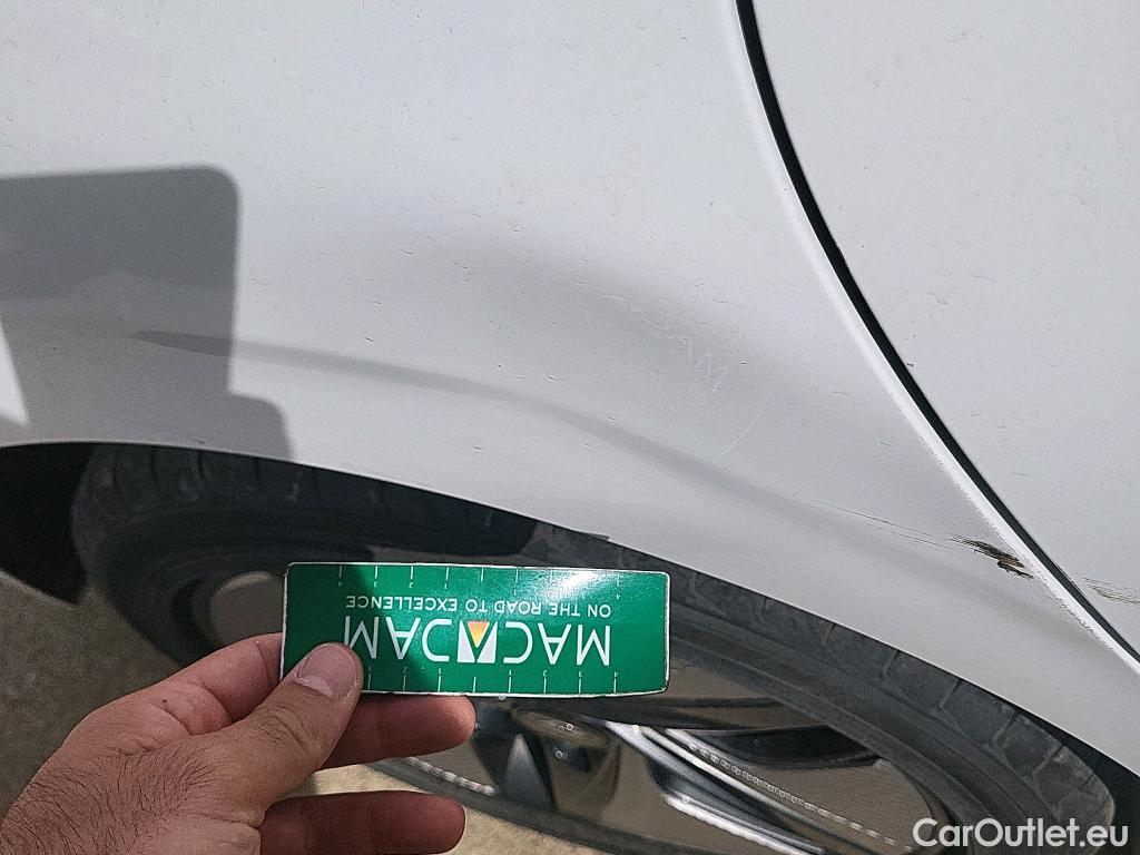  Hyundai   Ioniq HYUNDAI / 2019 / 5P / berlina con portón 1.6 GDI HEV Tecno DCT #2