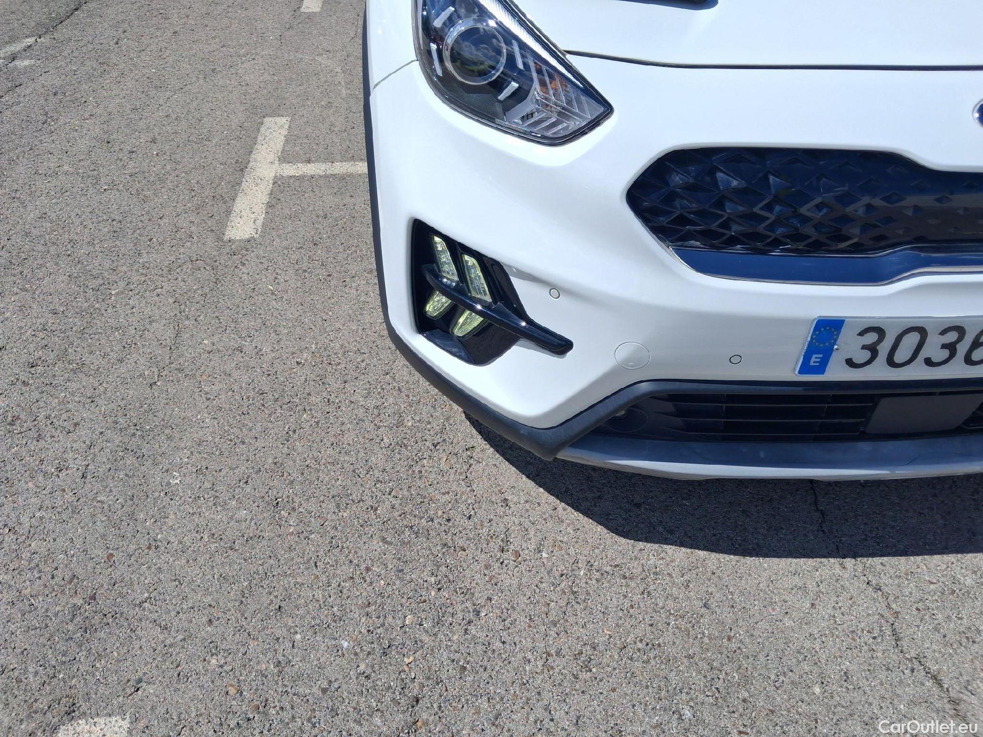  KIA  Niro KIA  / 2019 / 5P / crossover 1.6 GDi PHEV 104kW (141CV) Drive #12