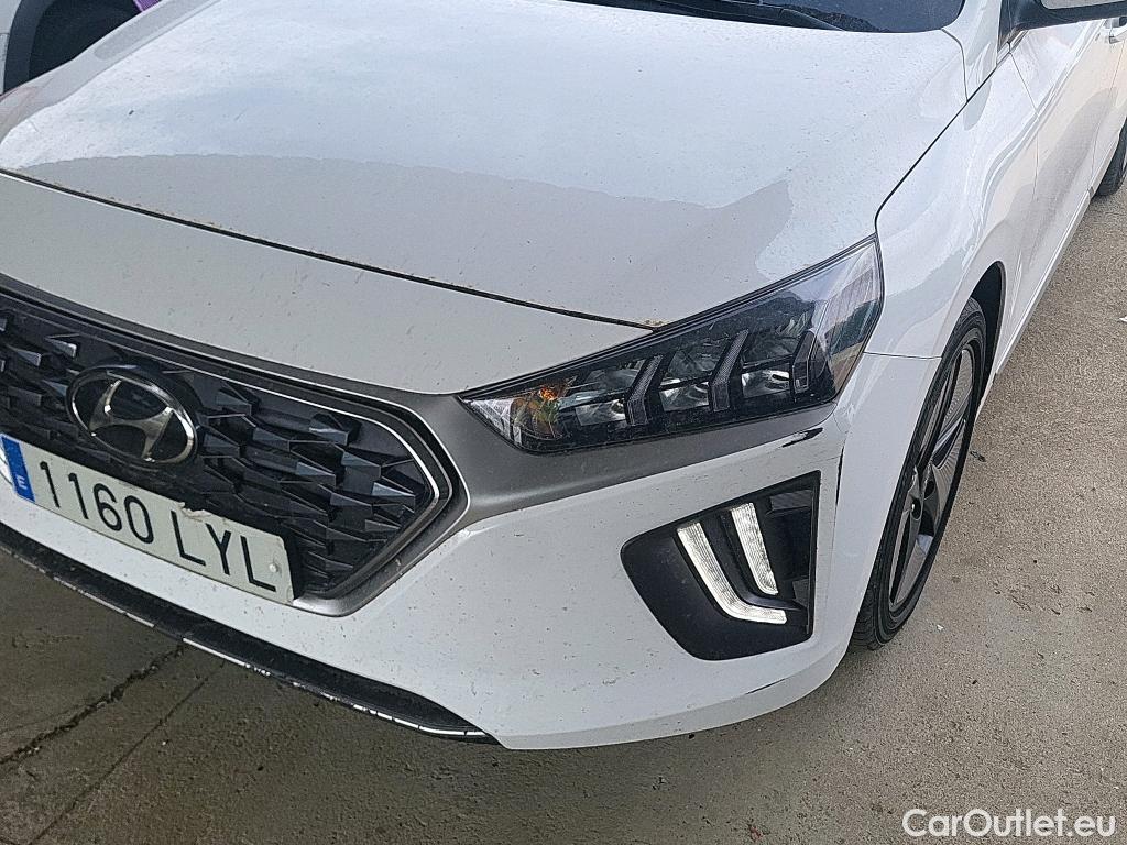  Hyundai   Ioniq HYUNDAI / 2019 / 5P / berlina con portón 1.6 GDI HEV Tecno DCT #5